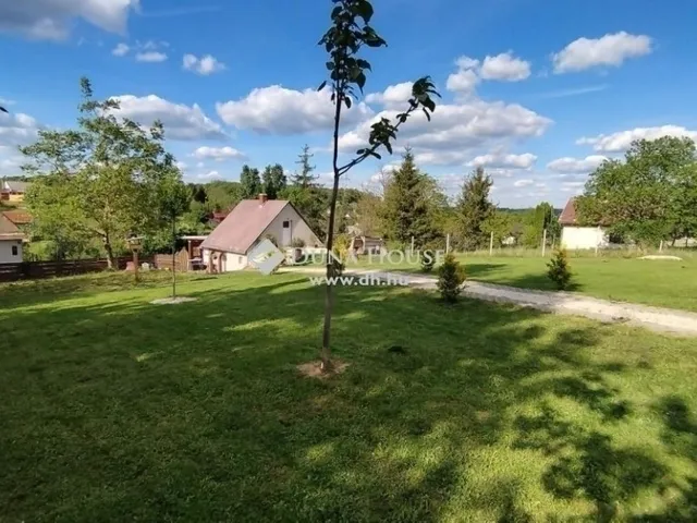 Eladó ház Bogád 50 nm