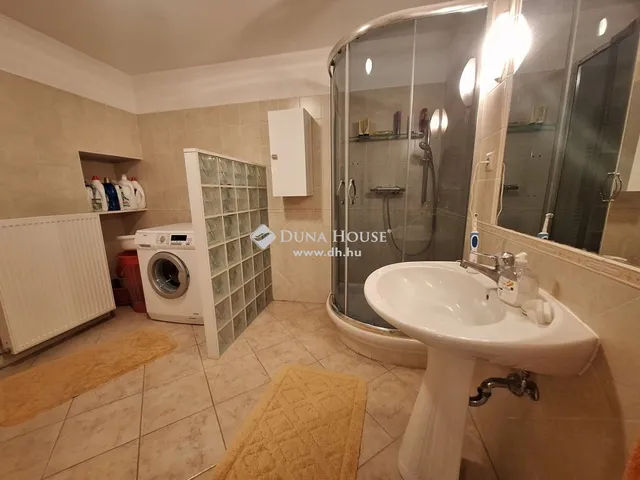 Eladó ház Pécs, Mecsekoldal 160 nm