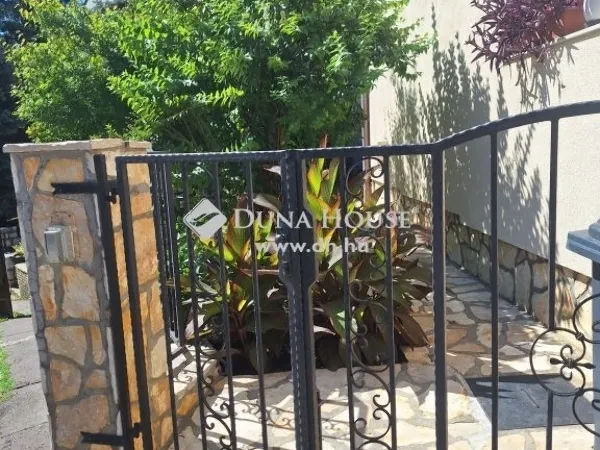 Eladó ház Pécs, Mecsekoldal 160 nm