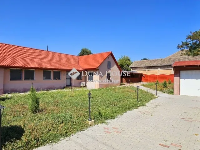 Eladó ház Bátaszék 115 nm