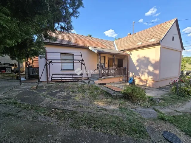 Eladó ház Pécs, Somogy 82 nm