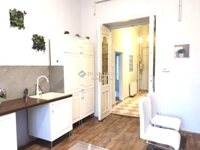 Eladó lakás Pécs 63 nm