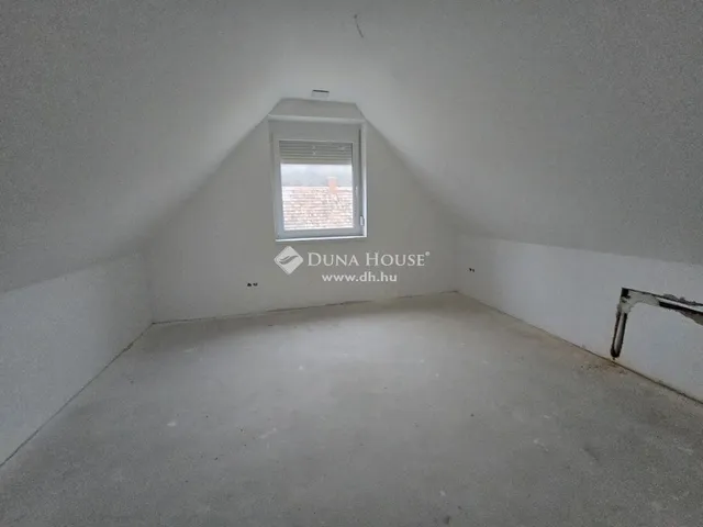 Eladó ház Aranyosgadány 192 nm