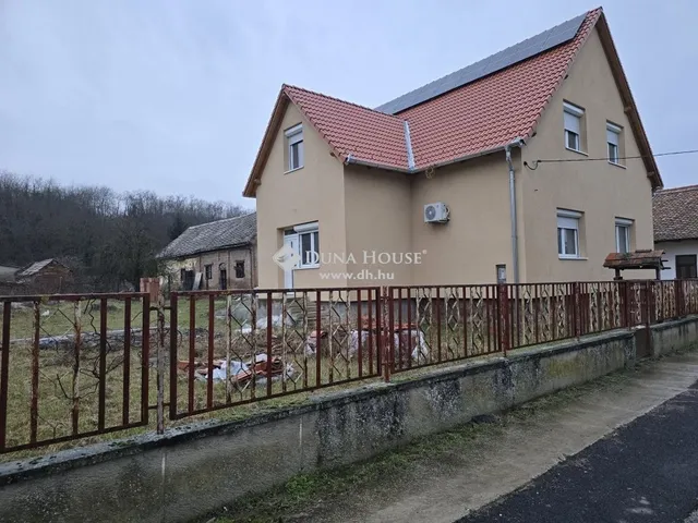 Eladó ház Aranyosgadány 192 nm