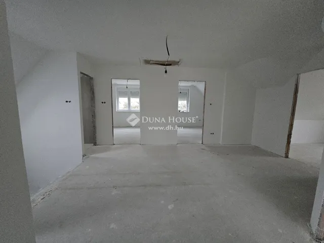 Eladó ház Aranyosgadány 192 nm