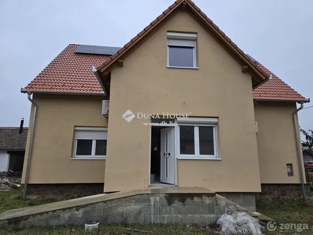 Eladó ház Aranyosgadány 192 nm