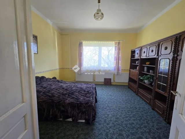 Eladó ház Nagyváty 121 nm
