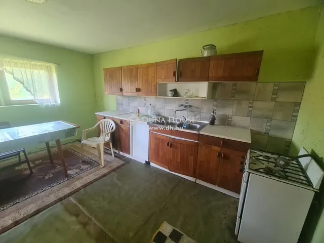 Eladó ház Husztót 80 nm