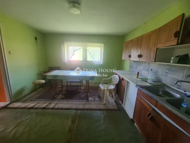 Eladó ház Husztót 80 nm