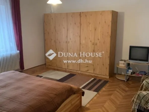 Eladó ház Pécs, Nagyárpád 207 nm