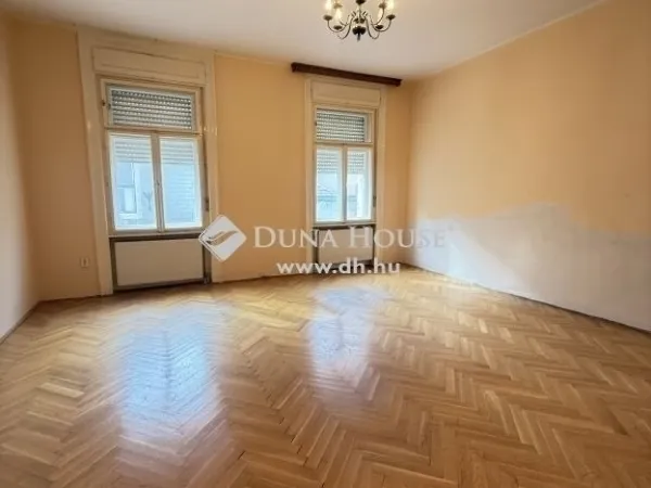 Eladó ház Pécs, Belváros 426 nm