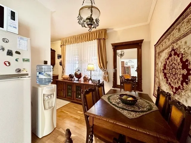 Eladó lakás Pécs, Mecsekoldal 95 nm