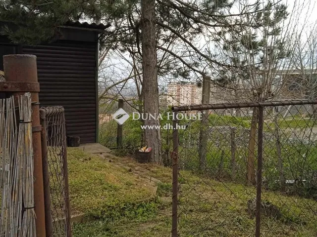 Eladó telek Pécs, Kertváros 1240 nm