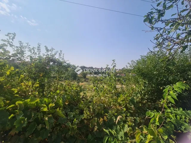 Eladó telek Pécs, Kertváros 1240 nm