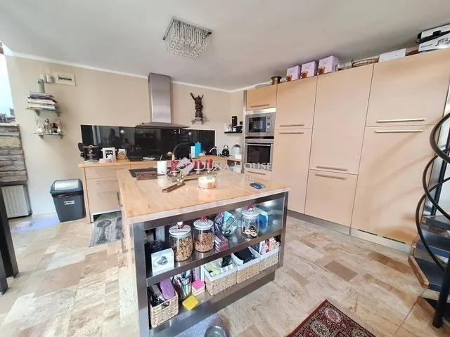 Eladó ház Pécs, Tettye 153 nm