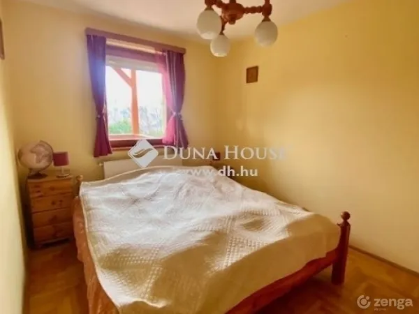 Eladó ház Pécs, Donátus 166 nm