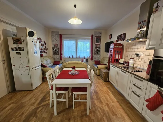 Eladó lakás Pécs, Belváros 99 nm