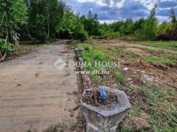 Eladó kereskedelmi és ipari ingatlan Pécs, Budai külváros 445989 nm
