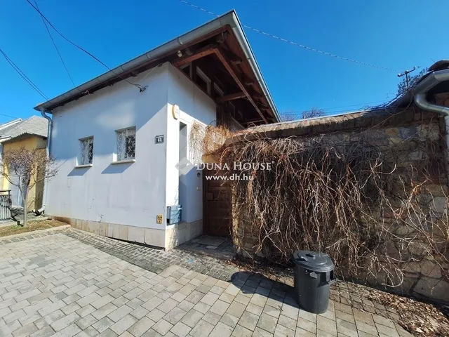 Eladó ház Pécs, Mecsekoldal 228 nm