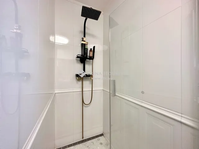 Eladó lakás Pécs, Mecsekoldal 95 nm