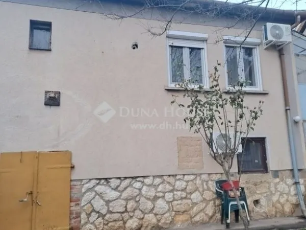 Eladó ház Pécs, Újhegy 66 nm
