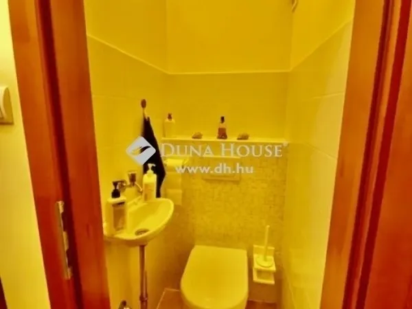 Eladó ház Pécs, Donátus 166 nm