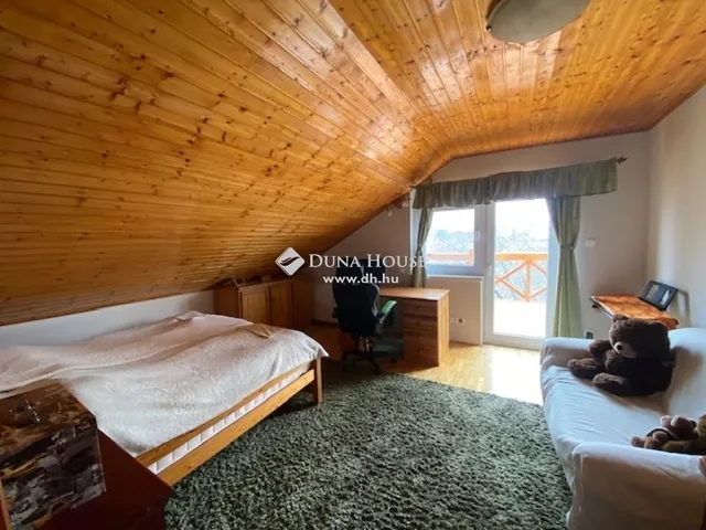 Eladó ház Pécs, Donátus 166 nm