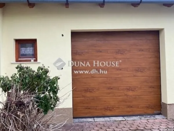 Eladó ház Pécs, Donátus 166 nm