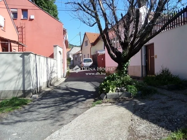 Eladó ház Pécs, Tettye 160 nm