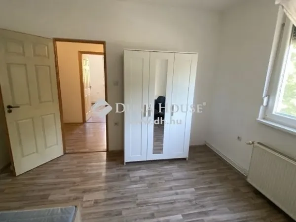 Eladó lakás Pécs, Uránváros 50 nm