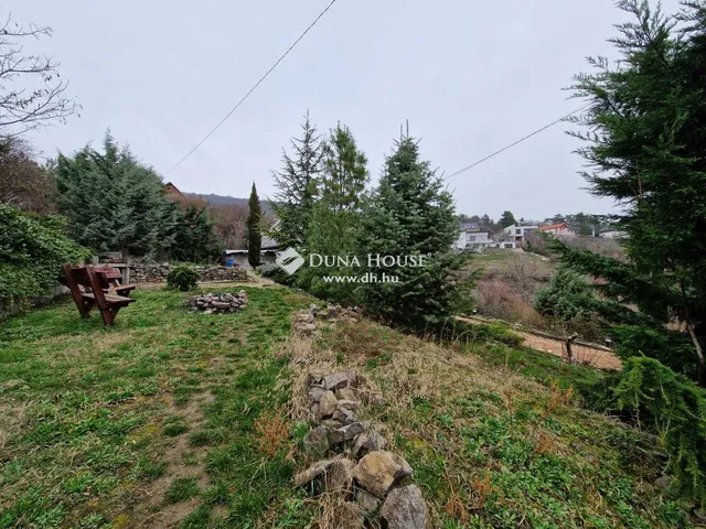 Eladó telek Pécs, Szkókó 1100 nm