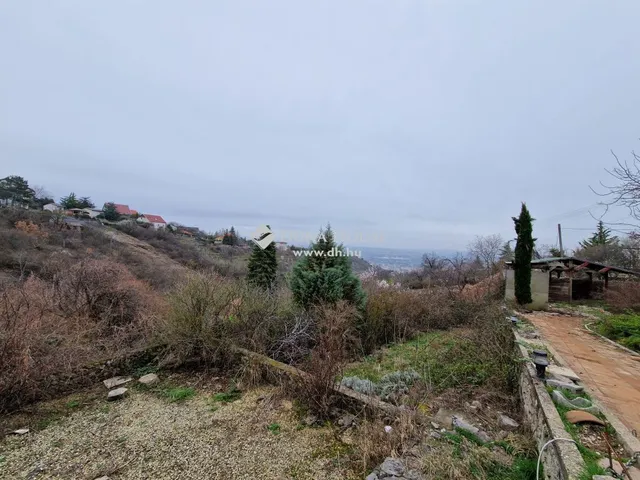 Eladó telek Pécs, Szkókó 1100 nm