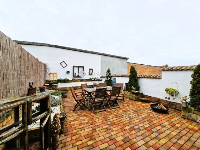 Eladó lakás Mohács 105 nm