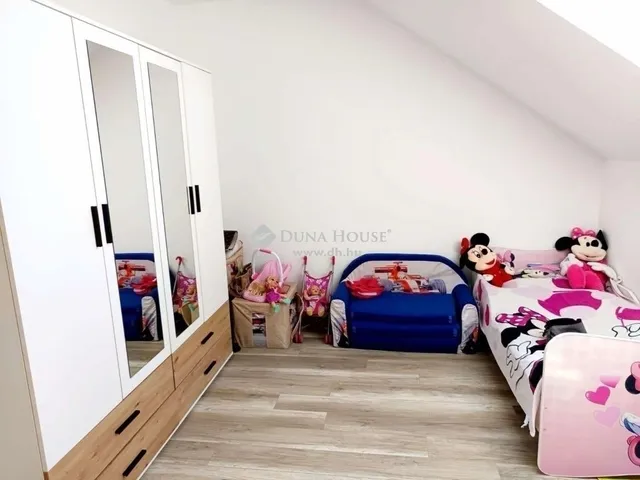 Eladó lakás Kozármisleny 84 nm