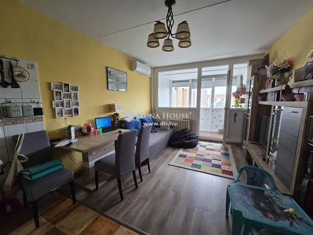 Eladó lakás Pécs, Kertváros 59 nm