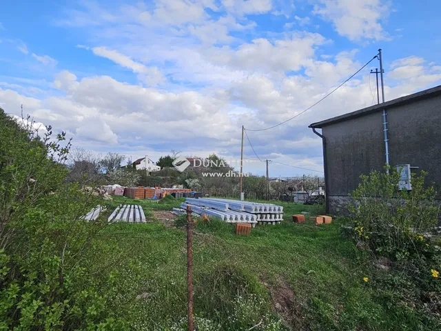 Eladó telek Pécs, Szentmiklós 2070 nm