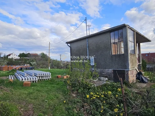 Eladó telek Pécs, Szentmiklós 2070 nm
