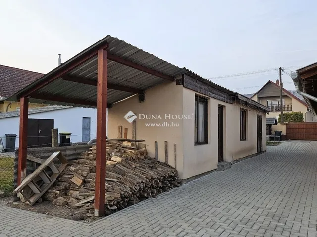 Eladó ház Nagyharsány 80 nm