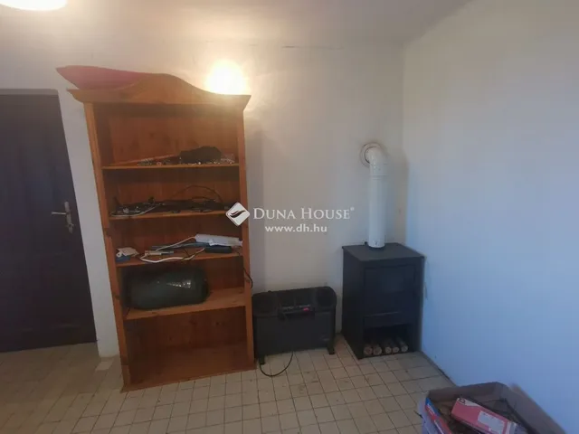 Eladó ház Nyugotszenterzsébet 40 nm