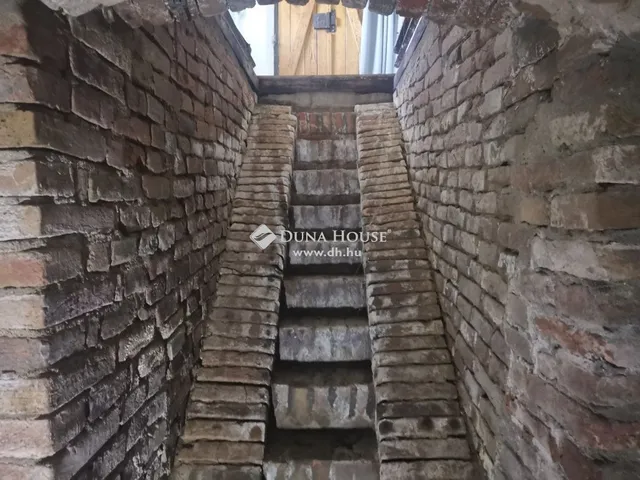 Eladó ház Nyugotszenterzsébet 40 nm