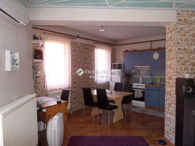 Eladó ház Pécs, Tettye 160 nm