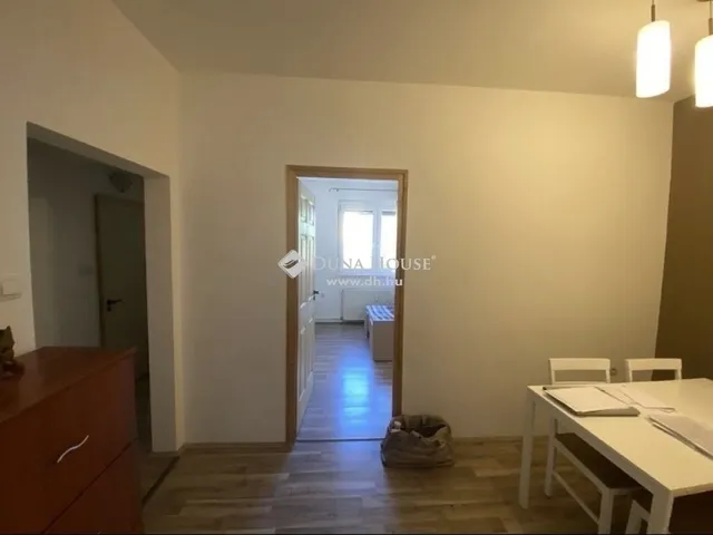 Eladó lakás Pécs, Uránváros 50 nm