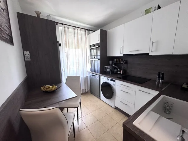 Eladó lakás Pécs, Kertváros 57 nm