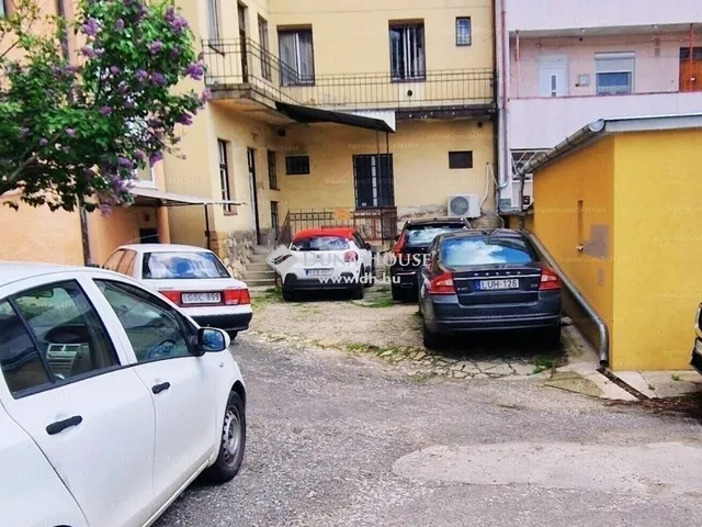 Eladó lakás Pécs, Egyetemváros 84 nm