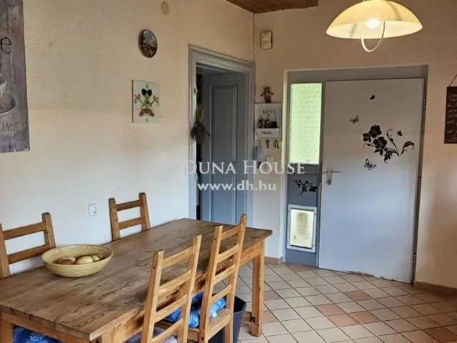 Eladó ház Geresdlak 106 nm
