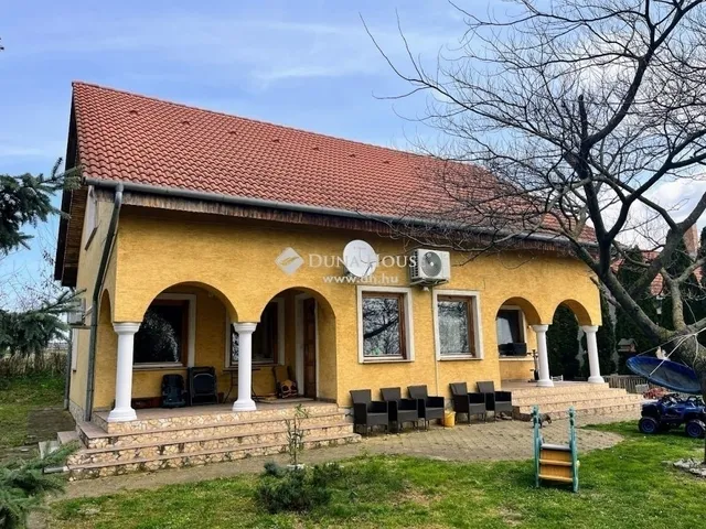 Eladó ház Pécs, Üszögpuszta 164 nm