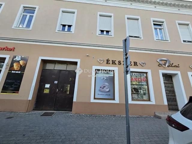 Eladó lakás Siklós 56 nm