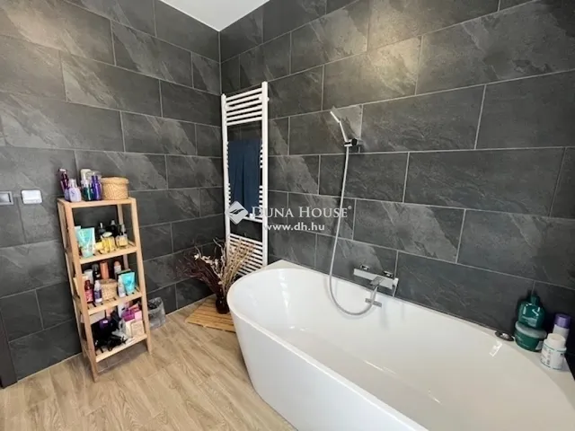 Eladó ház Pécs, Újhegy 142 nm