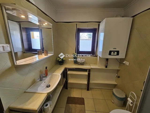 Eladó ház Hévíz 180 nm