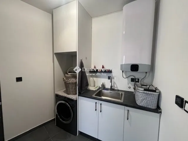 Eladó ház Pécs, Újhegy 142 nm